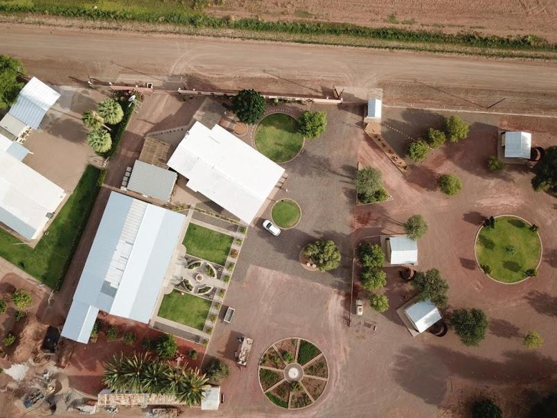 Bastion Farmyard Villa Mariental Buitenkant foto